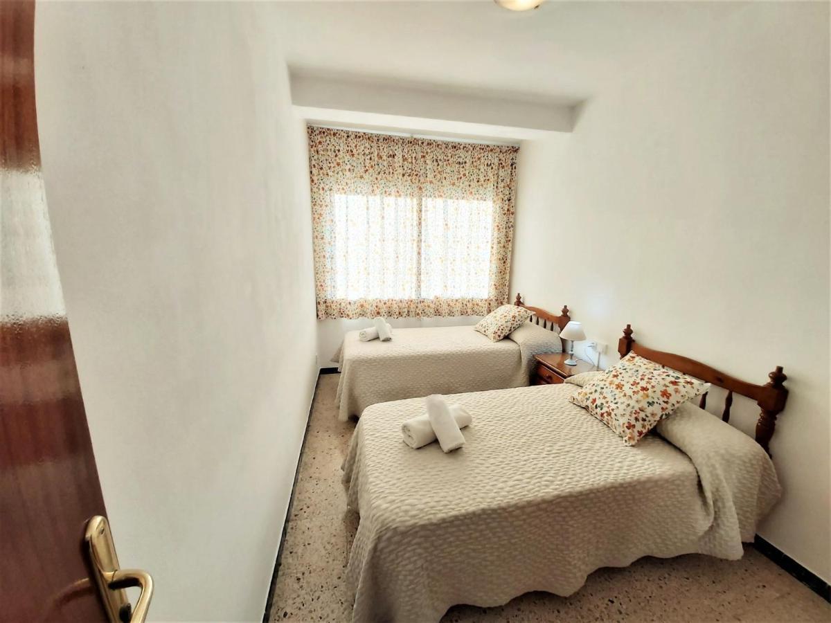 Diana Apartamento Con Terraza Muy Cerca Del Mar Pineda de Mar Kültér fotó
